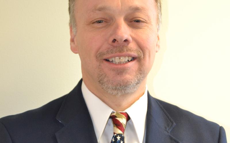 Hart County Clerk of Superior Court Frankie Gray announced recently he is seeking re-election