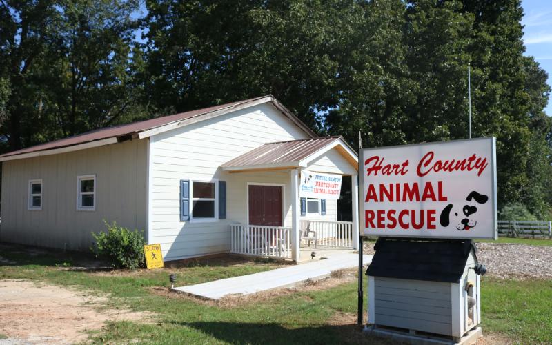 Sunshot by Grayson Williams The new Hart County Animal Rescue building is coming together on Anderson Highway.