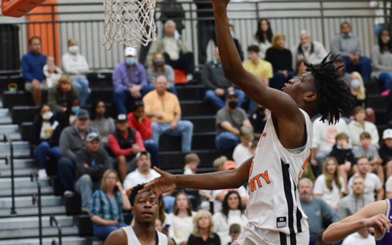 Jay Heard lays the ball up against Cherokee Bluff.