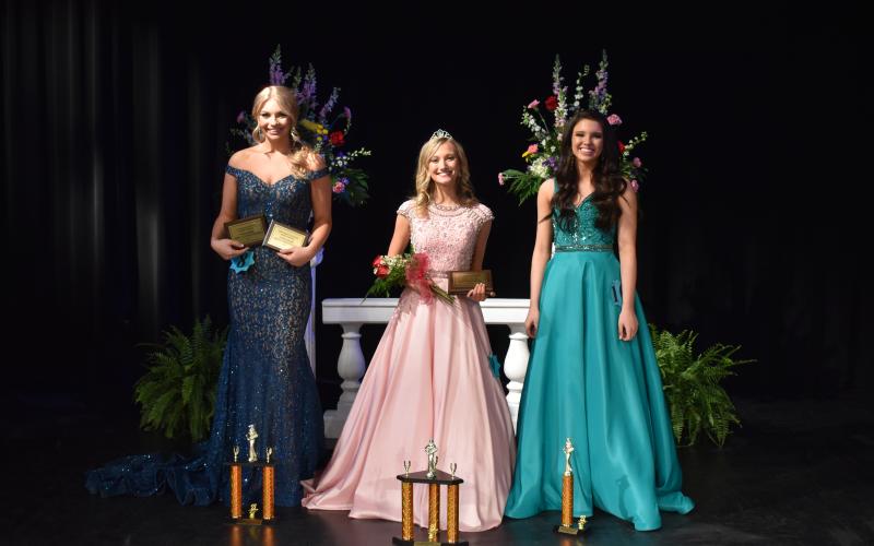 left to right, Cali Beebe (Runner Up), Kylie Seawright (Miss Sophomore) and Tara Wheeler.