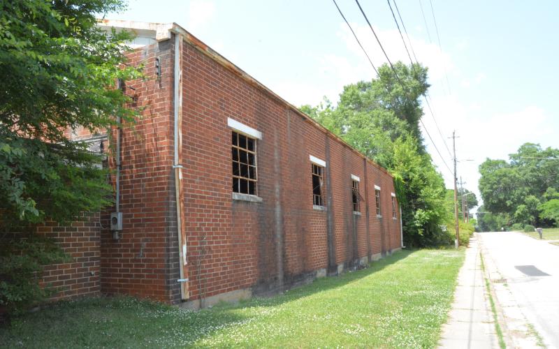 The old gym of the former Hart County Training School now stands empty on Rome Street.