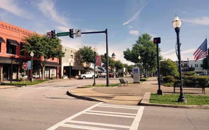 Dan Hunt/The Hartwell Sun Downtown Hartwell at the corner of Franklin and Forest Streets.