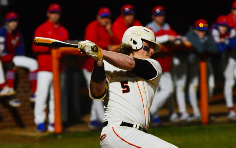 Peyton Powell hits a grand slam for Hart to take the 17-15 lead over Jefferson in the bottom of the sixth inning.