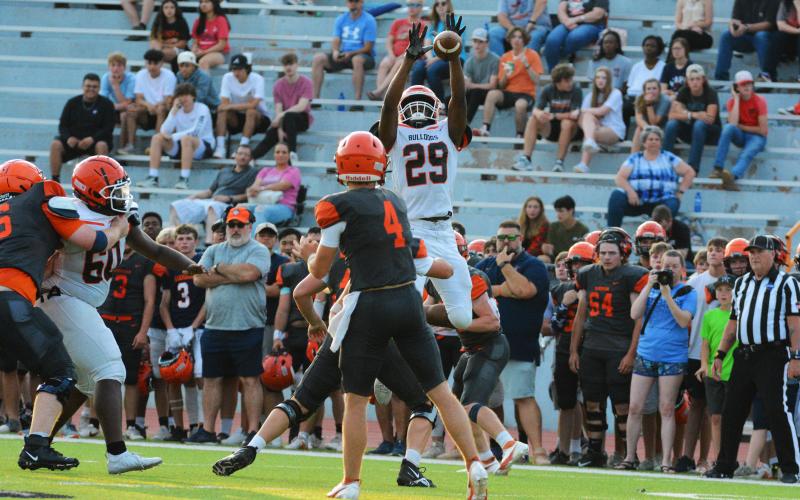 Yari Barber blocks a quick pass by the Habersham quarterback.
