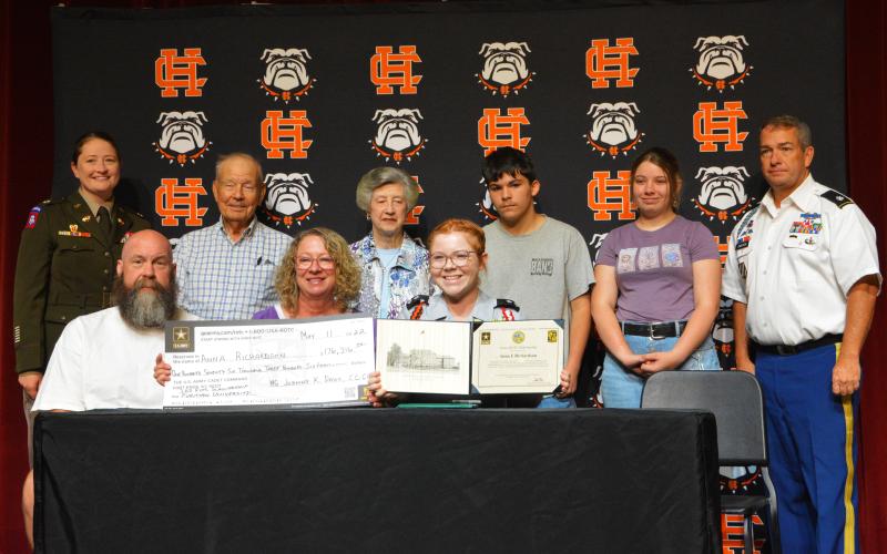 Anna Richardson signs to Furman University for ROTC.