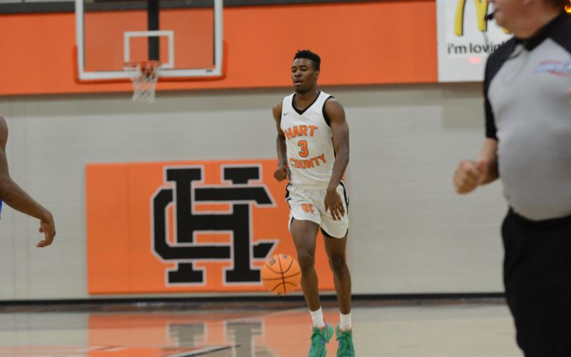 Senior That Johnson takes the ball up the court against Banks County on Nov. 10, a scrimmage in which Hart fell 58-52.