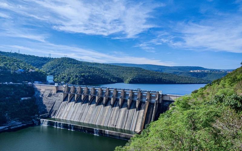 The Hartwell Dam at full capacity in mid summer.