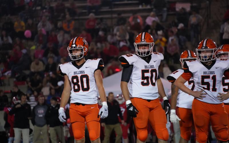 Sophomore tight end Coleman Moore (80) looks to the sideline at Stephens County during the 2022 season. Photo by Lexie Wheless