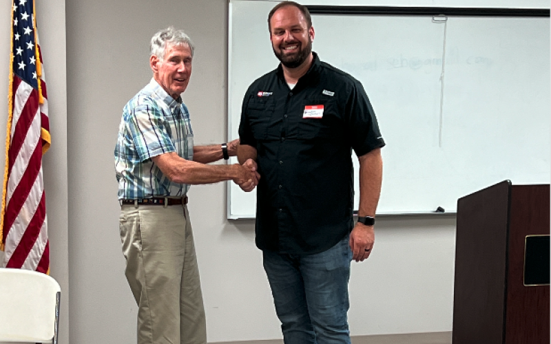 Mayor Brandon Johnson was the guest speaker at the Hart County Property Owner’s Association September meeting. Pictured are (from left) Bill Fogerty and Mayor Brandon Johnson.