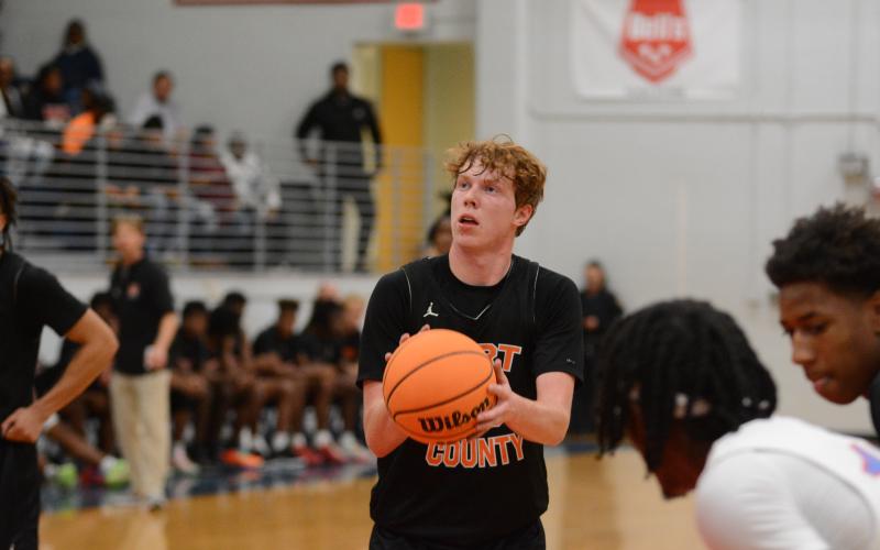 Senior forward Avery Strickland scores a career high 25 points in the 72-69 loss to Oglethorpe in a scrimmage on Nov. 9.