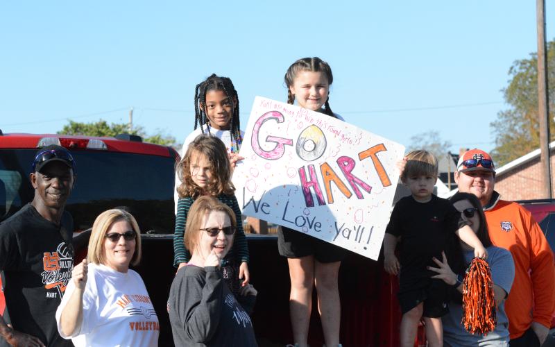 Pictured on the first row from left to right is Harold Walker, Michaela Walker, and Jennifer London. Pictured in the second row is Bella London, Hayes Griffin, Whitney Griffin, and Michael Griffin. Pictured in the third row is Ava Smith and Palmer Griffin.