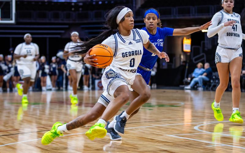 Sophomore guard Torrion Starks had a season high night scoring 14 points and dished out six assists versus Hampton.
