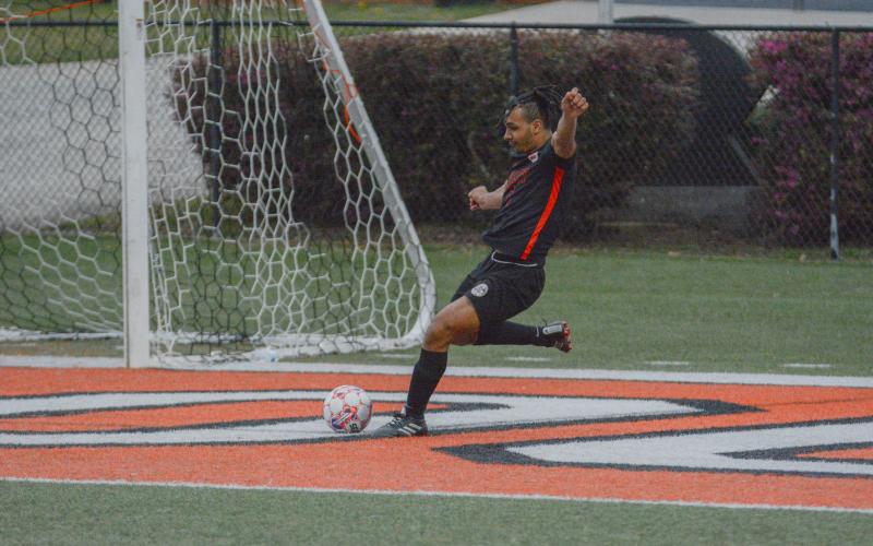 Sophomore defender Elijah Garnett plays a role in the back-to-back clean sheets against Oglethorpe and Westside.