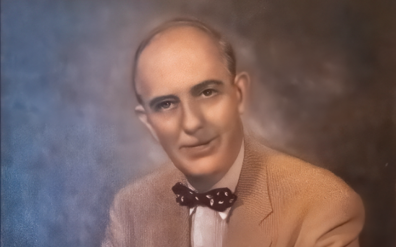The Hartwell Sun’s former editor and publisher Louie L. Morris.