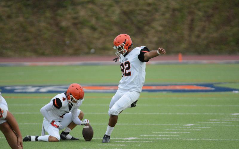Sophomore kicker Ivan Delgado (92) prepares to kick the point after attempt in the 2024 Spring Game versus Habersham.