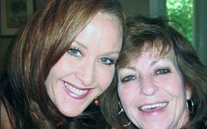 Mary Hinson (right) and her daughter Libby Wilson. Hinson, will close her restaurant Mary’s Kitchen on Aug. 16.