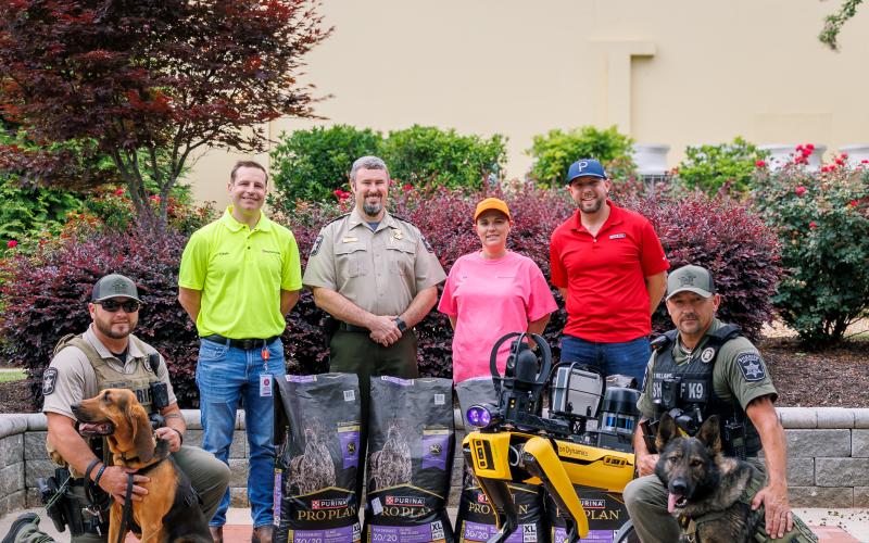 Nestlé Purina PetCare Hartwell recently made a donation of dog food to the Hart County Sheriff’s Office. (Submitted by Thomas)