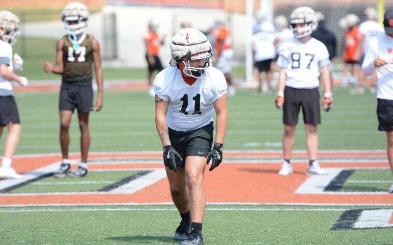 Rising senior tight end Boston Graham lines up before running a route.  (Photo/Benjamin London)