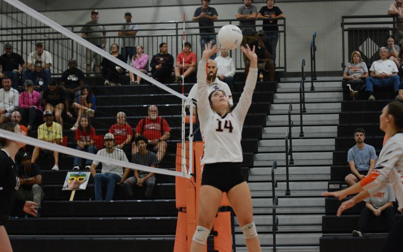 Rising junior Josee Fleming setting the ball in a match in 2024. (Photo/Benjamin London)