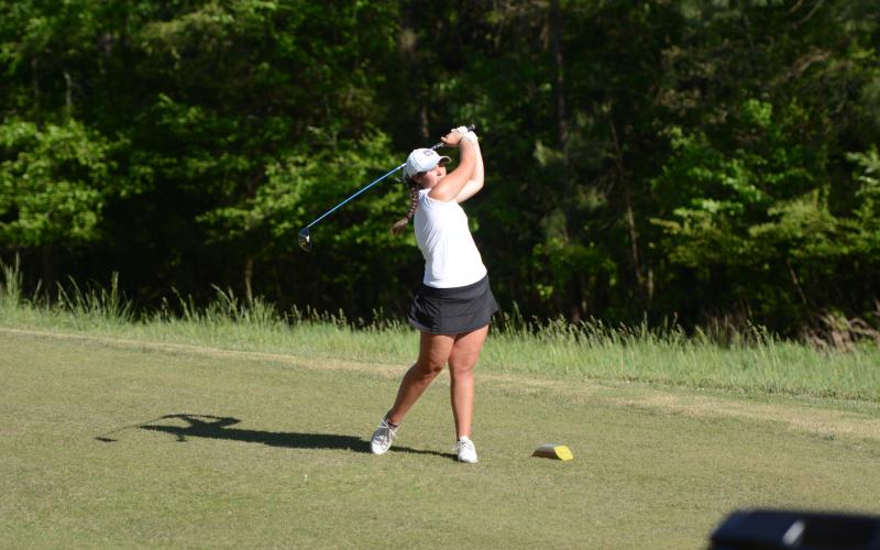 Junior golfer Emma Shiflet earns Athlete of the Week. Photo by Benjamin London.