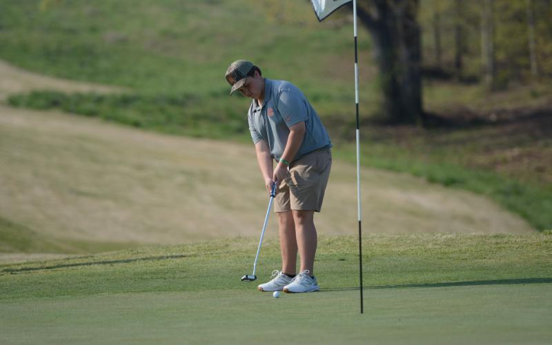 Freshman golfer MJ Miller earns Athlete of the Week. Photo by Benjamin London.