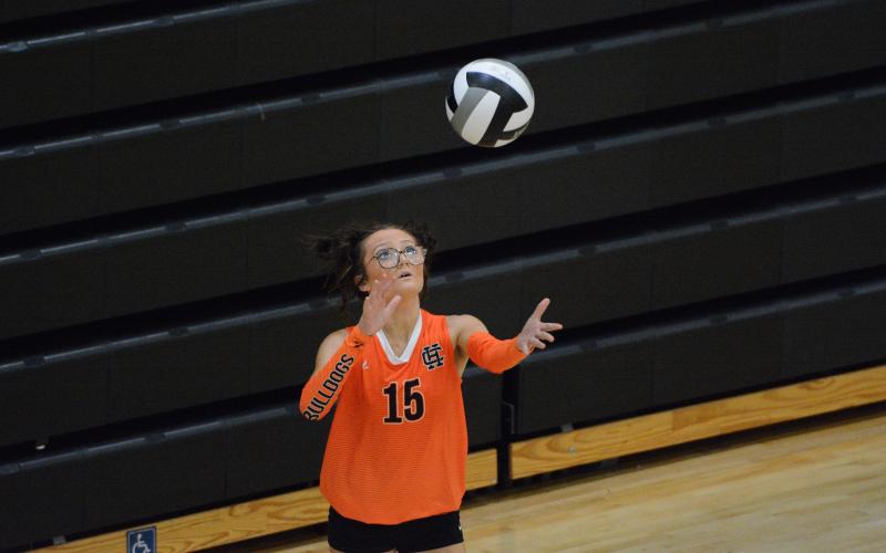 Volleyball’s right side hitter Zoe Chitwood earns Athlete of the Week.  Photo by Benjamin London.
