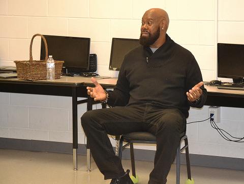 Sunshot by Drew Dotson - Former NFL offensive lineman and Royston native Tony Jones talks to students at the Hart County Alternative Program on Wednesday, Dec. 6.