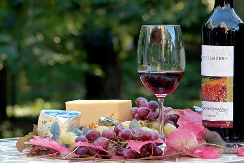 This year's “Wine, Cheese and a Little Jazz” event will be at 6 p.m. on Jan. 30 at the Art Center in Hartwell.