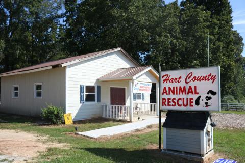 Sunshot by Grayson Williams The new Hart County Animal Rescue building is coming together on Anderson Highway.
