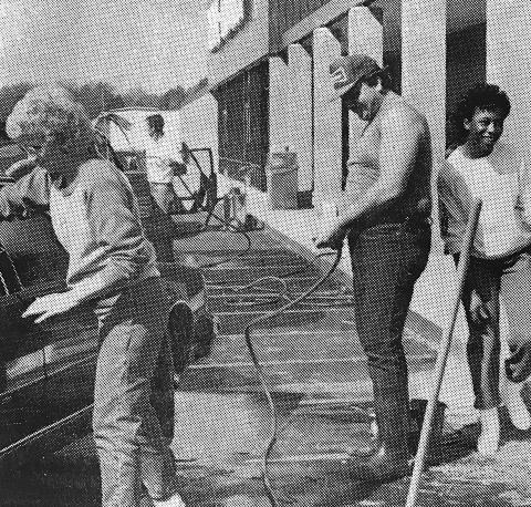Walmart employees wash cars, as pictured in the Nov. 5, 1987 edition of The Sun.