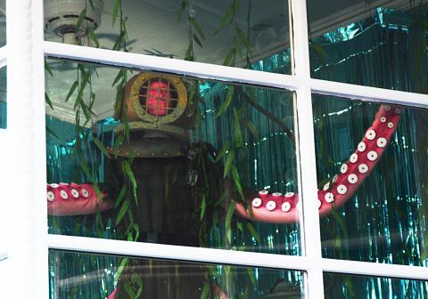The first-place winning scarecrow — Octopus Diver. 