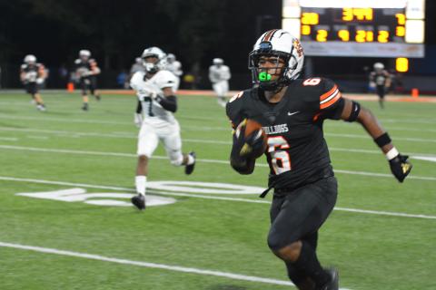 Wide receiver Malachi Kelley breaks out for a 79-yard touchdown reception against Elbert County on Aug. 20.
