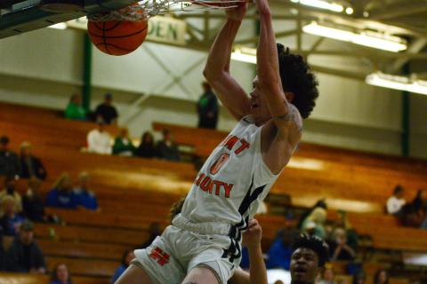 Johnny Curry dunks on Oconee County.