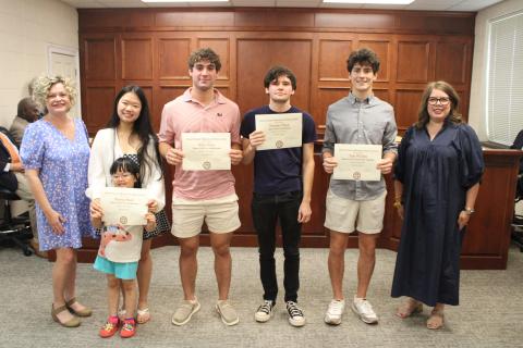 The top honor graduates for the Hart County High School Class of 2023 were recognized and honored during the Hart County Board of Education meeting. Pictured are (L-R) Superintendent Jennifer Carter, Co-Valedictorian Huong Pham, Co-Valedictorian Riley Posey, Salutatorian Thomas Floyd, Third Honor Graduate Tate Phillips, and Board of Education Chair Kim Pierce.