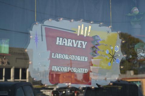 Hart County Community Theatre prepares for Harvey’s annual haunted house. 