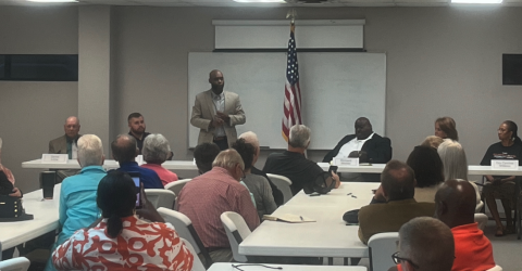 Candidates address citizens at the Hart County Chamber forum 