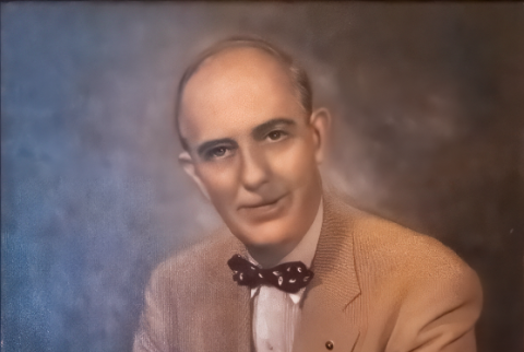 The Hartwell Sun’s former editor and publisher Louie L. Morris. 