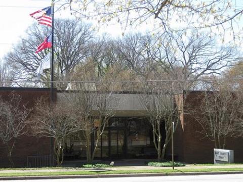 The Hart County Library is hosting a teen photo contest to help celebrate its renovated teen section.  