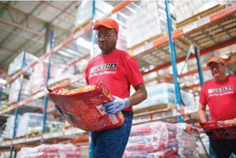 Purina presented a $25,000 grant to Greater Good Charities to support relief efforts from Hurricane Helene. 