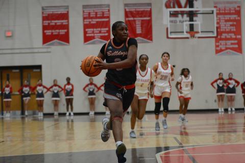 Junior guard Kiasia Montgomery (pictured) scores 31 points and senior guard TK Smith scores 36 points in the past two games to elevate the Lady Dogs to a 3-1 start.