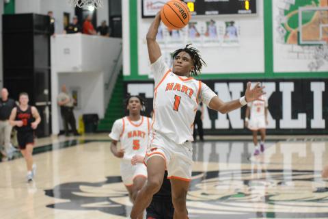Sophomore guard Kurston Curry wins the Region Player of the Year award voted by head coaches within Region 8-AA. 