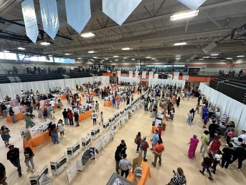 The 2024 Buddenbaum STEAM Showcase packed the Hart County High School Gymnasium last year, and school officials are hoping to see the same turnout this year. The Buddenbaum STEAM Showcase is set for Thursday, April 3, from 6-7:30 p.m. in the HCHS Gym. (Photo/Grayson Williams)