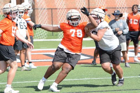 Rising senior defensive lineman Nicholas Carter works on rushing the quarterback. (Photo/Benjamin London)