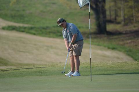 Freshman golfer MJ Miller earns Athlete of the Week. Photo by Benjamin London.