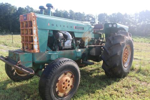 Pictured is a 1963 Oliver 1950 that participated in the 2025 Antique Tractor Show. To register for this year's Antique Tractor Show, visit www.hart-chamber.org or register in person at the Hart County Chamber of Commerce Office, 10 S. Carolina St. Photo submitted by Grayson Williams. 