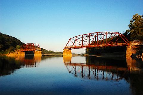 This photograph by Angie Ramage of Toccoa captures the subtle shades of color created on Broken Bridges by the late evening sun.