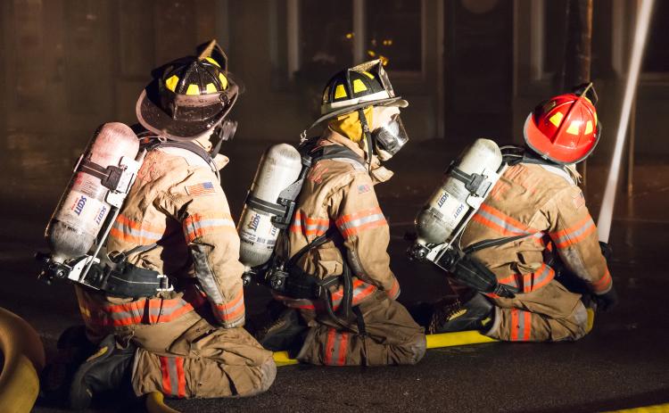 Hart County firefighters respond to fire in downtown Hartwell in 2013.