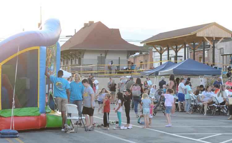 The event featured several pop-up tables from local businesses and an area for the kids to explore.