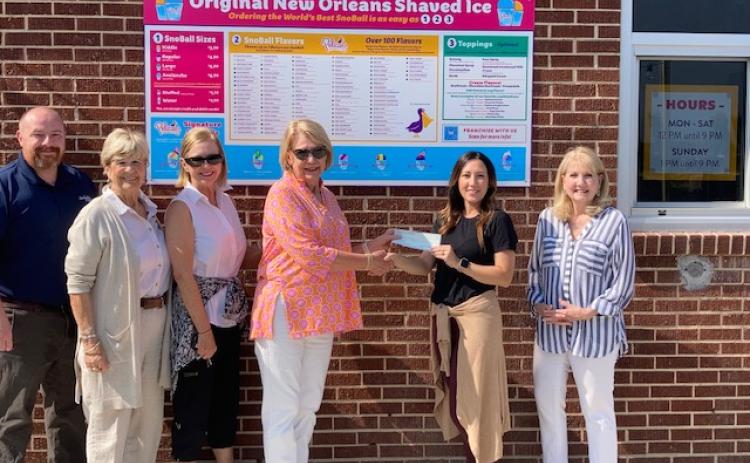 Pictured L-R: Jason Ford, Tammy Hutcherson, DruAnn Williams, Nancy Hardigree, Melissa Rice and Diane Evans.