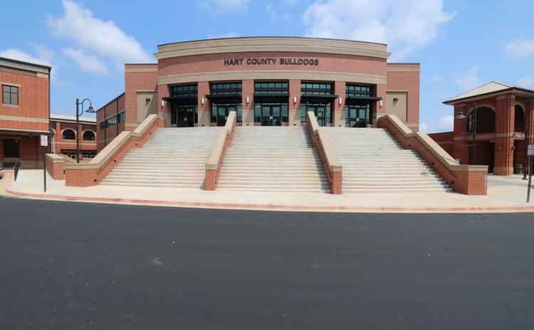 The entrance to the gymnasium of Hart County High School.